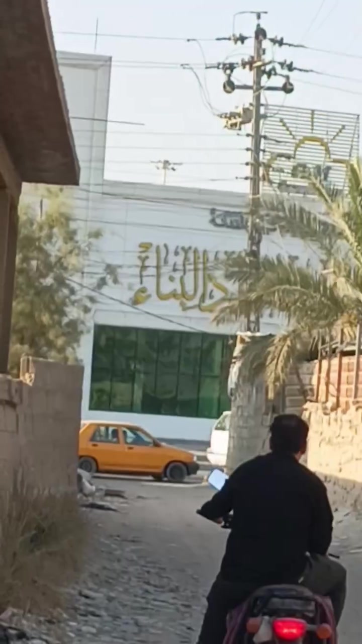 يوجد لدينا بيت 65 متر هيكل بكنطرة السلام مقابيل الجسر مال الزوار يم مقابيل مطبعة الوارث السعر 45 مليون وبي مجال قليل يرهم مقدمة 30 مليون والبقاي قسط حسب الاتفاق للاستفسار مراسلة الصفحة أو اتصال بل رقم الهاتف ***********/ *********** ابو عباس
