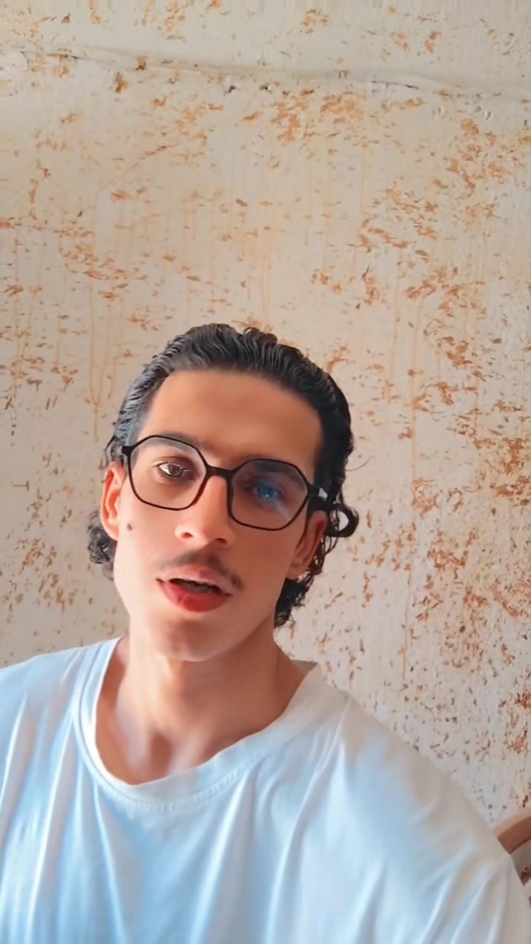 للتصحيح مساحة القطعه ٢٧٥ متر.
سعرها مناسب 👍
***********
