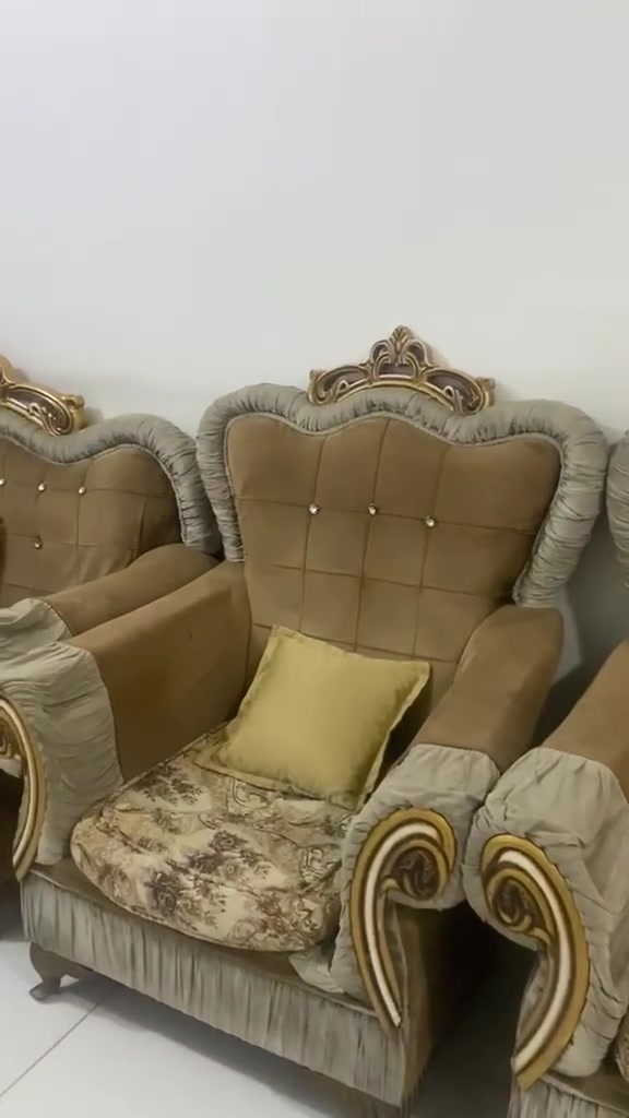 نص تخم للبيع السعر ١٠٠ مكاني زعفرانية الاستفسار على الرقم ***********
