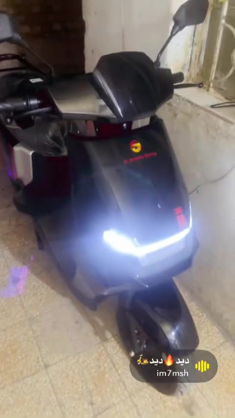 لل بيع ب 750 وبيه مجال دراجه شحن شركه الجوهره البحريه نوعه C100 تفاصيل اكثر وتس *********** دراجه صاله شهرين ونص وصلهه موجود
