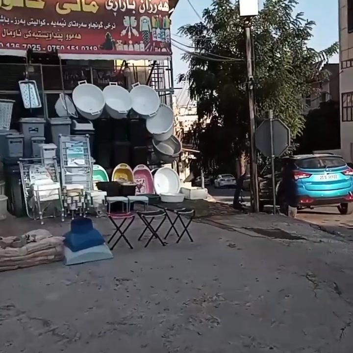 سلاوريز بو سه رجه م ئه ندامانى كرووبه كه ئيره مالى خاتوونه له سه روه رى ته نيشت ماركيتى يانوو كوول ...م *********** فايبر واتساب ..ليره هه موو جوره كالايه ك كه هه موو مروفيك  بيويستى بئ يه بو ماله كه ى يا كاره كه به نرخى هه رزان كواليتى باش لامان هه يه
