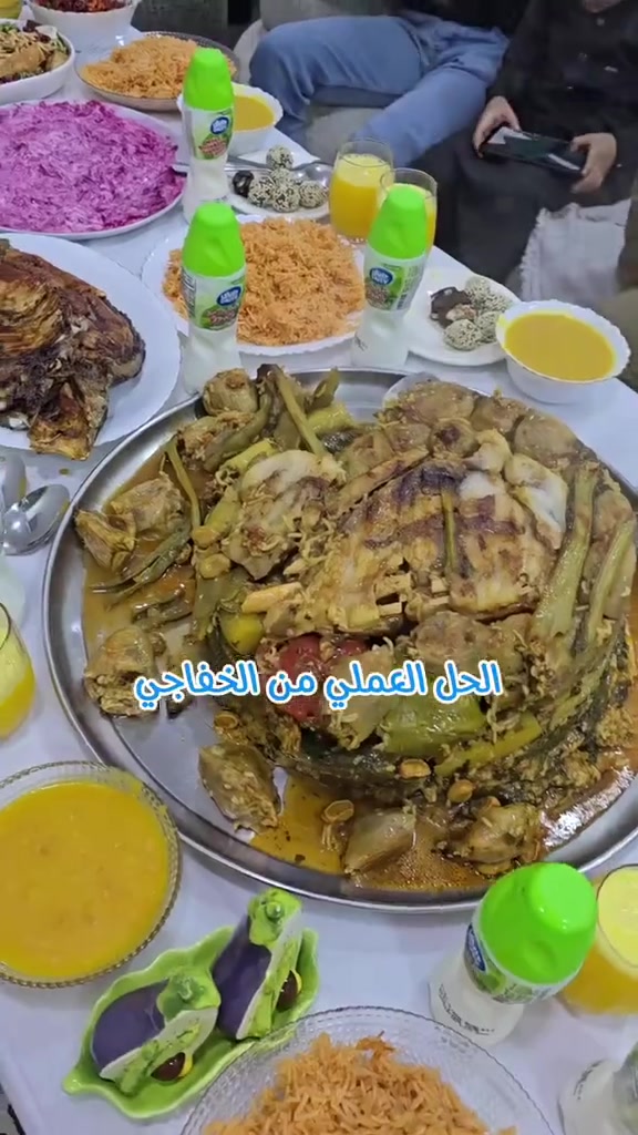 ميز الحقيبة  اللي ينطوي  مثالي بالسفرات والجمعات العائلية ومياخذ مساحة بالخزن متوفر بقياس  ١٨٠*٧٠  التوصيل لبغداد والمحافظات  ✳️تتوفر لدينا خدمة الشد مجانا لمحافظة بغداد ✳️يتوفر لدينا كادر يساعدكم بالشد من خلال الواتساب مكالمات ورسائل للمحافظات العنوان / كرادة خارج _ مجاور شركة TCL _  مقابل اسواق الوردة للحجز والاستفسار الاتصال على الرقم  *********** #مجرات_بلاستك  #اثاث_بلاستك. #مستلزمات_منزلية #اثاث_منزلي #اثاث_مدارس 
