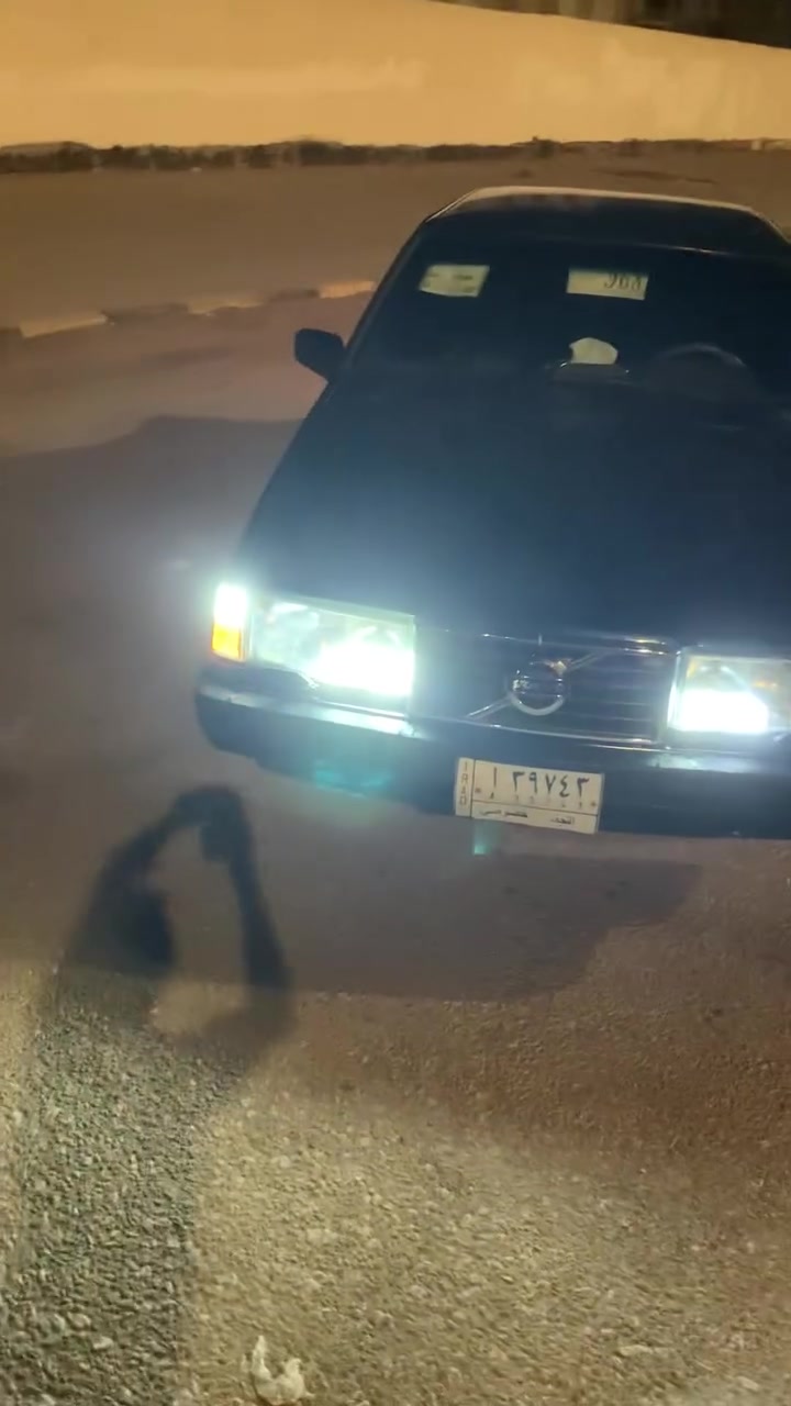 سلام عليكم 
فالفو 940 موديل 96
مكينه تيربو وكير جدد
تخم تاير جديد 
باتري جديد 
كهربائيات كامله 
بيها منضومه زنون كامله 
تبريد ثلج 
شباج مربعات جديد 
ويل 98 جديد 
بطاين صاج 
سبايدر وعتب جدد 
كشنات جلد كهربائي 
السياره كفاله من الضربه والكص والخياس شواصي جدد 
السعر 75 وبيها مجال قليل 
***********
