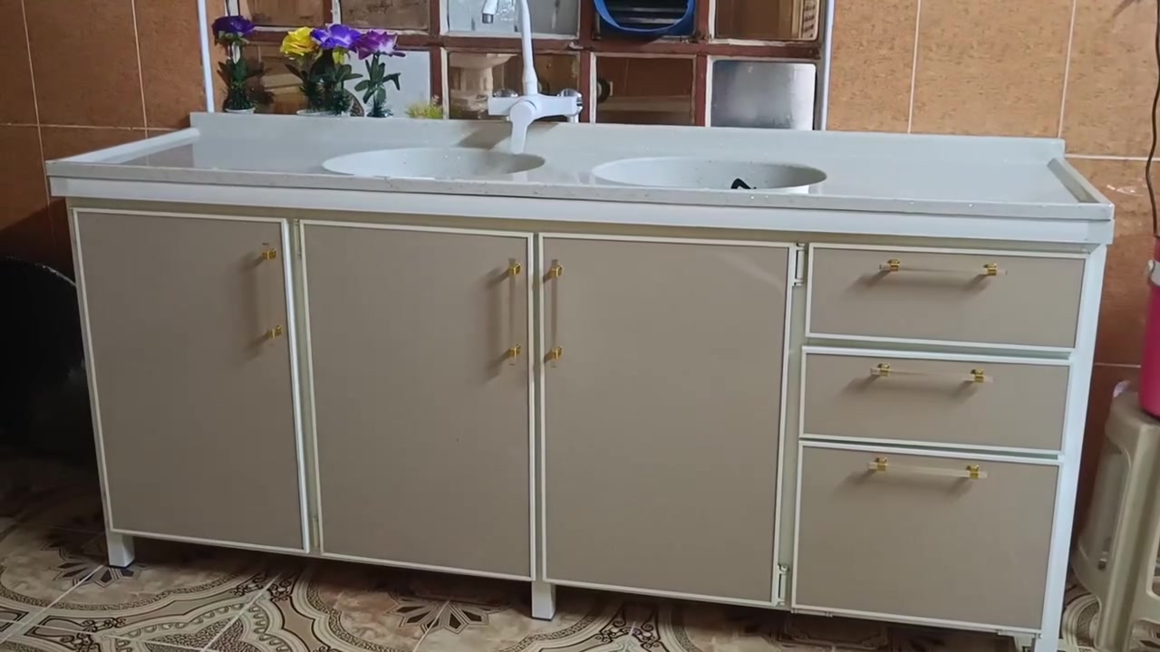 السلام عليكم كونتر جديد مستعمال 6اشهوار اريد ابيعو فصلتو مليونين اريد ابيعو مليون نوص هذ رقم على وتساب عنوان برطلة مجمع غدير ***********
