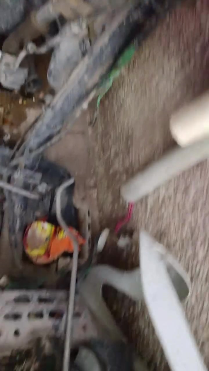 السلام عليكم متاح سبيسيات ٢ كابانيات شواصي وحده مكينه بيه وحده عوزه بس مكينه وغراض
ليريدهن يتصل‏‪***********‬‏
