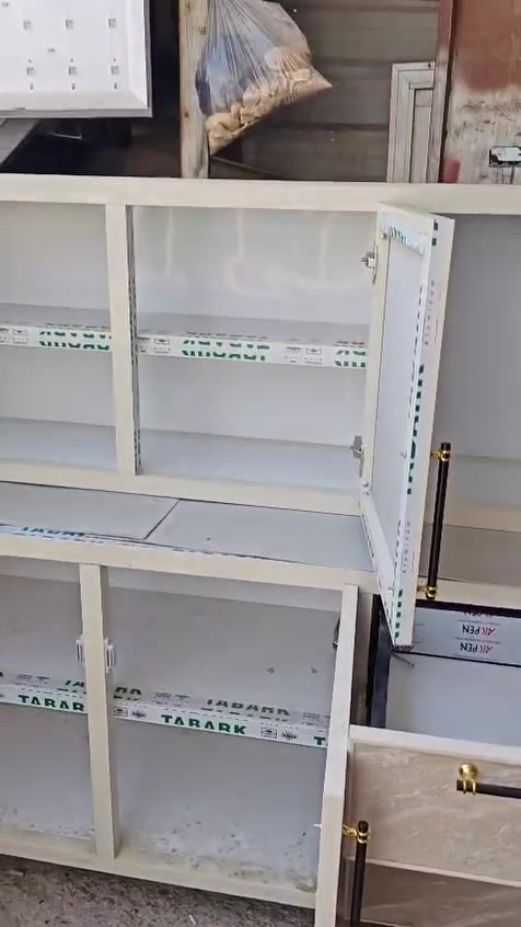 السلام عليكم هذا العمل درجه اولى السعر مناسب 450 مكاني بغداد شارع قطر الندى مقابيل مدرسه رفيده ***********

