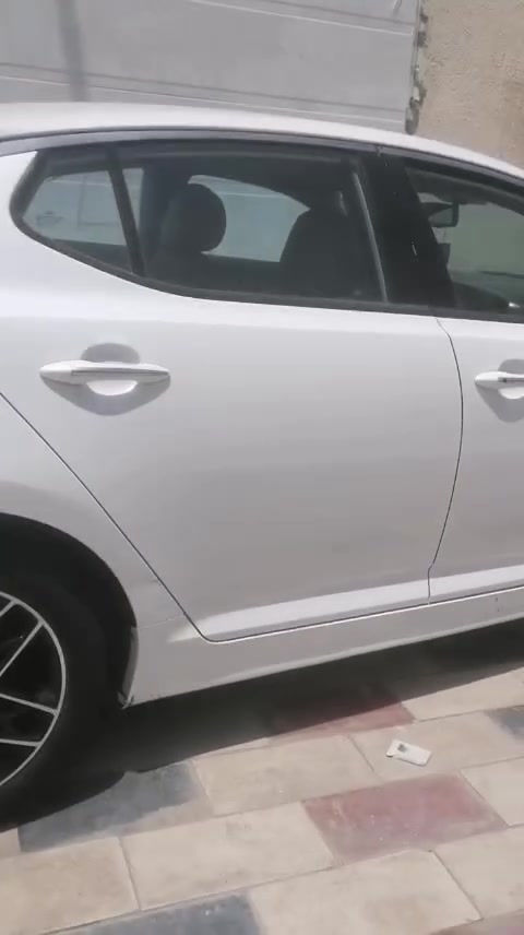 سلام عليكم كيا اوبتيما ٢٠١٥ خليجي كفاله عامه ماعدا بارد قليل 
فول مواصفات عده البنراما محرك ٢٤٠٠ بصمته تشغيل حساس اماي خلفي سعر ١٥٧ بيه مجال بصيط عنوان السياره الناصريه 
***********《
