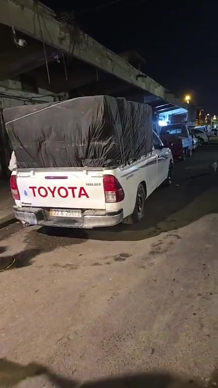 شاحنة • بدون تفاصيل