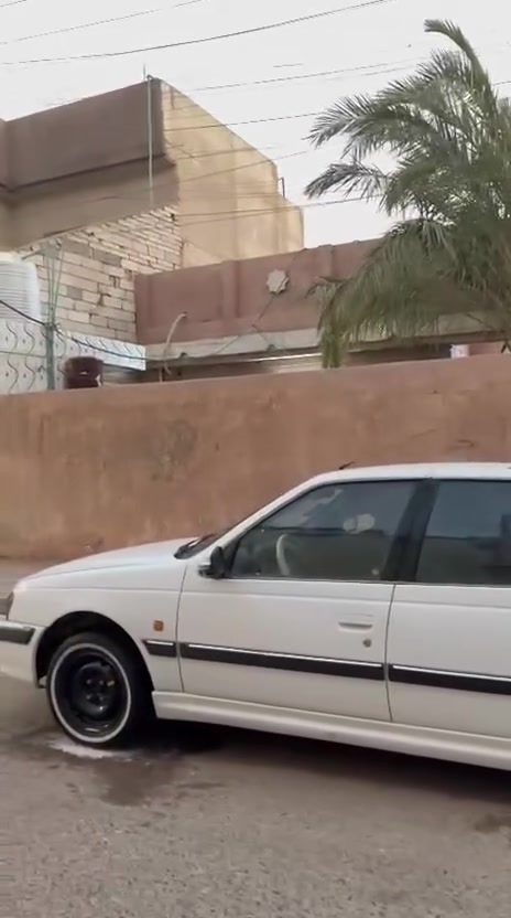 السلام عليكم للبيع بيجو بارص مديل 13 رقم بصره الجديد كفاله من الضربه ومن التبديل  فقط صبغ  تبريد ثلج مكينه جديده وكير شرط لان تنقيص ولا تبخير  طخم تاير وحداده ومشط  جدد  طخم نوزلات وبلكلات ايساكو اصلي مسويله ادامه السياره حتى اكلوب الجك ما مشتغل  شرط حماوه وي التبريد ربع غرفته نضيفه بجم كله زنون سستم سماعات نصبته تخبل السياره  السعر 40 وبيه مجال اتصل وتدلل مكاني بصره ***********
