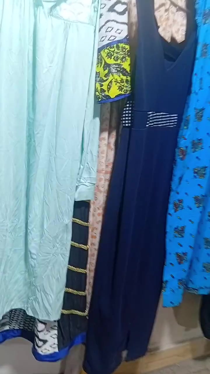 تصفية محل • بالة ملابس • سوك شقق الوطنية