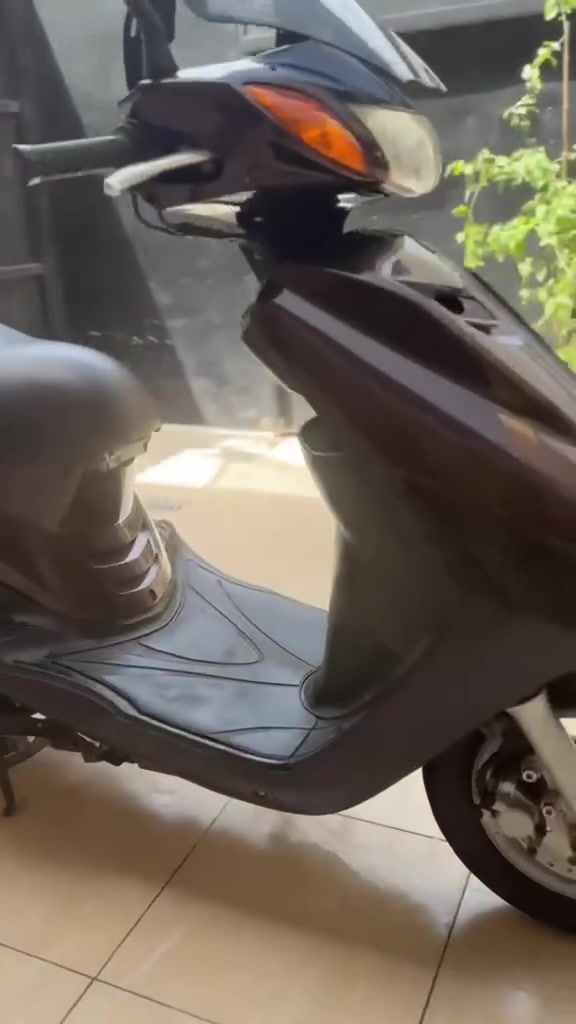 سلام عليكم
دراجه بريز ابحالت الوكاله ماشيه ٤. الف دراجه خير من لله 
أوراق أصوليه رمبه الدراجه سعره ١٤وبيه مجال قليل مكان الكاضميه بغداد الانتصال علا الرقم (***********)متواجد مازنجر
