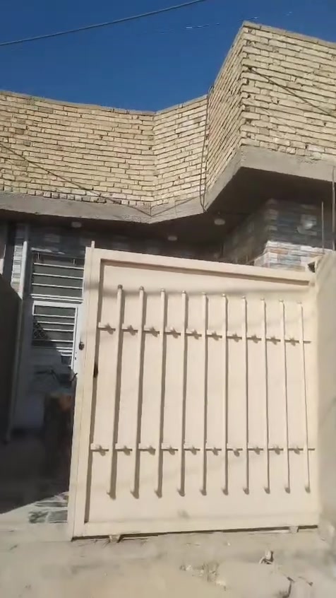 سلام عليكم بيت 100متر للبيع
بناء حديث وحلو طابوك خدمات كامله قريب على شارع العام طويريج كربلاء منطقة العيوج سند 25قرار
بل بدايه براس النهر العيوج يصلح حسينيه للزوار 
متوفر لدى مكتب سما الفردوس للعقارات
مختار الاسدي الاسدي ***********
وسام ال كميش ***********
موقع المكتب طريق كربلاء طويريج خدمي الزوار عمود 334

