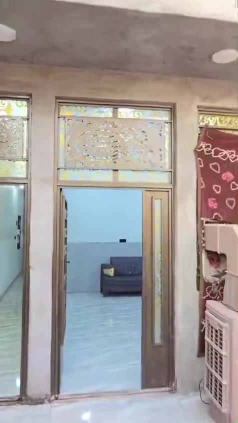 بيت للبيع مساحته100واجهه 5ونزال20بحي الاكراد قريب على القناة بناء نظيف على التبليط كافة الخدمات نت ضوئي نوع العقار سند اصفر للاستفسار الاتصال على الرقم***********
