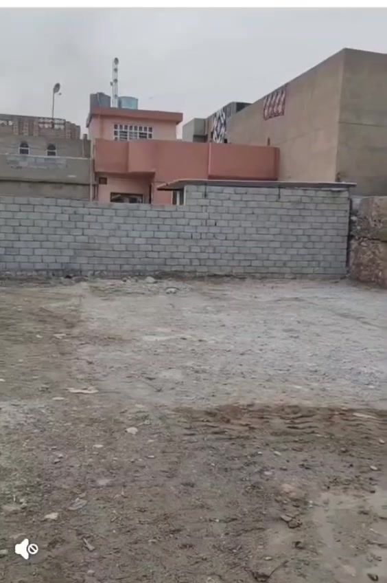 ارض للبيع قطاع الاول المساحه 180 متر ***********   ***********

