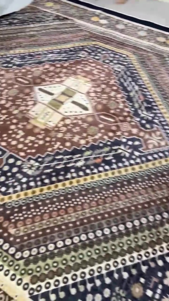 هه ولير. شاويس
***********
نرخي ٢٥هه زار
