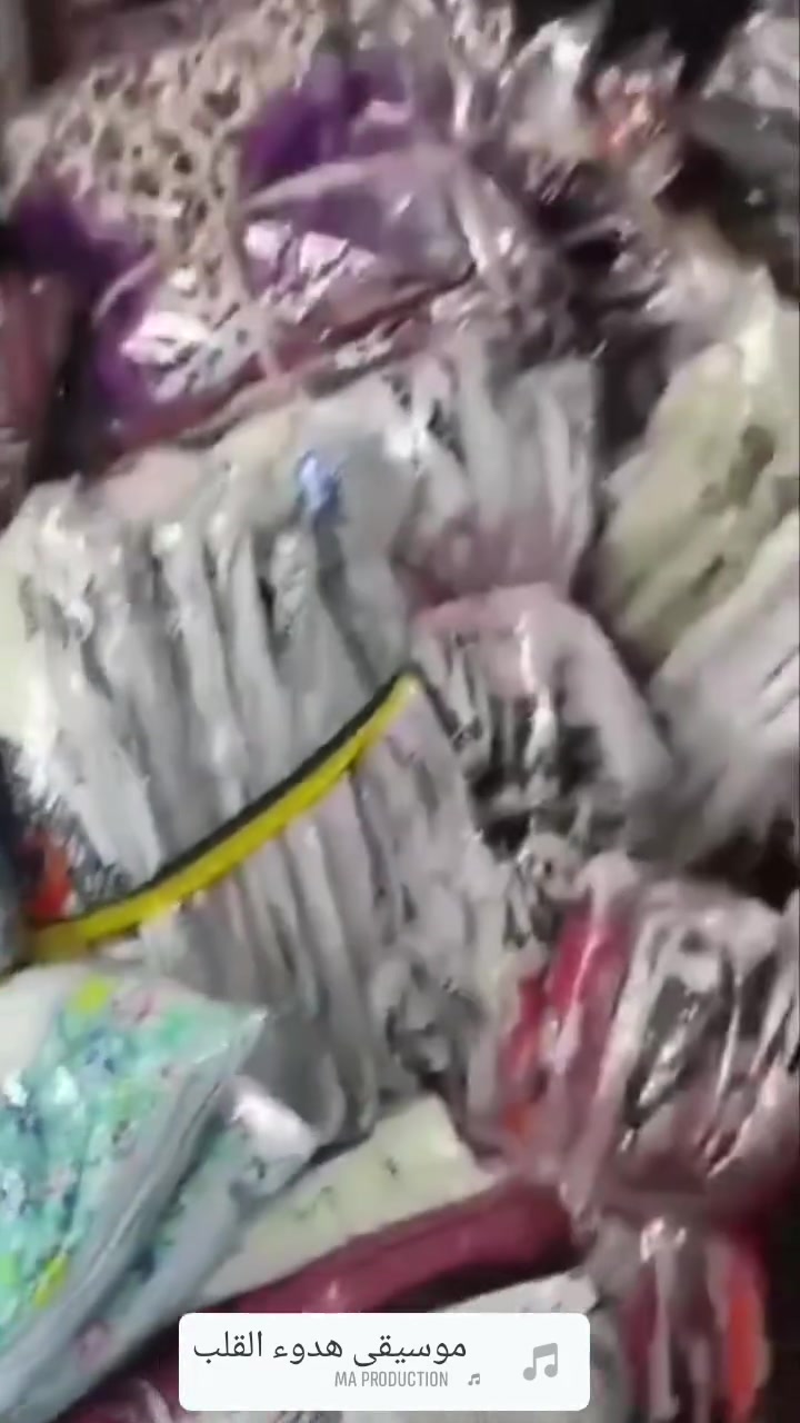 شروة  كيلوت نسائيه 

كميه.  15 الف قطعه 

الدزان فيها. 12 قطعه    يعني.  1250 درزان 

السعر. درزان.  12 قطعه.   4دولار

https://t.me/+hfEOvkkogrQ4M2Ji
***********. للاستفسار
