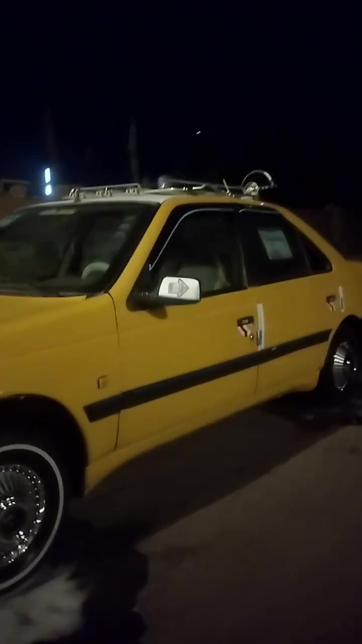 بيجو 405 كامله وجاهزه ومجمبزه للخير حادثها جاملغ امامي جهة العبري فقط رقم نكليزي تحويل ثاني يوم موديل 2010كير مكينه فرنسي تبريد ثلج كفاله وجدد
 دبلات حداديه تايرات مشط باتري باور كله جديد بدلته شركه سعرها من الخير ٢٩ رقمي ***********
