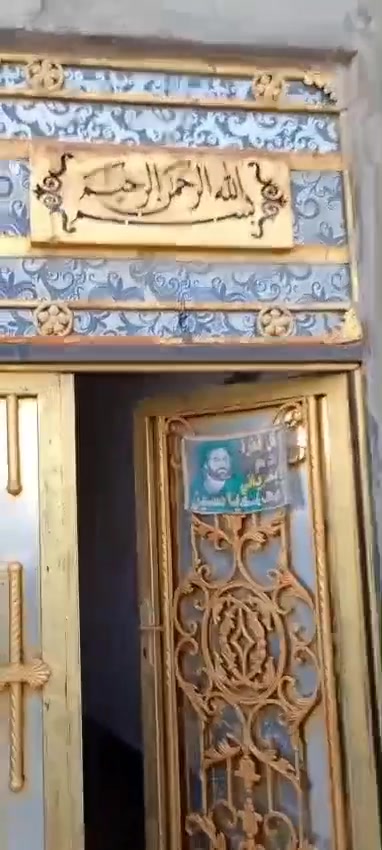السلام عليكم البيت بلدية للبيع في ابي الخصيب عويسان شارع القصور قرب شارعالشهيد حسين الكناني داخل الفرع 
سعر 56 بيه مجال و قابل للتفاوض و البيت بعده جديد و البيت يحتوي على قرفتين2 ومنور و هول و صحيات داخليه و مطبخ و استقبال و ديوانيه و صحيات خارجية و كراج اتساع سيارة كبيره مساحته البيت 200 متر 
رقم الهاتف تواصل واتساب ***********