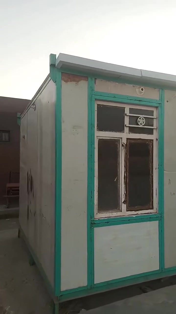 السلام عليكم كرفان مستعمل اشتريته جديد واستخدمته فتره قليله بحانوت نظيف حيل ومرتب كهربائيات كامله + شباك
مثل ما واضح كدامكم بالفيديو والصور مكاني محافظة بابل قضاء القاسم الي يحب يستفسر يتصل على الرقم
 رايده ب800 الف وقابل للتفاوض للجادين في الشراء
والله يوفق الجميع❤️
***********
السلام عليكم كرفان مستعمل اشتريته جديد واستخدمته فتره قليله بحانوت نظيف حيل ومرتب كهربائيات كامله + شباك
