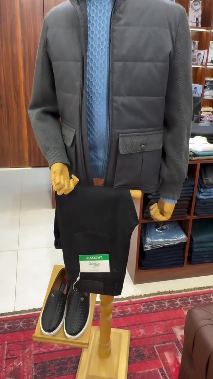 ملابس • للبيع