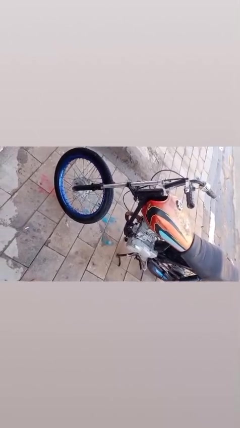 سلام عليكم دراجه للبيع ادوات  مكاني بني منصور مزرعه ***********
