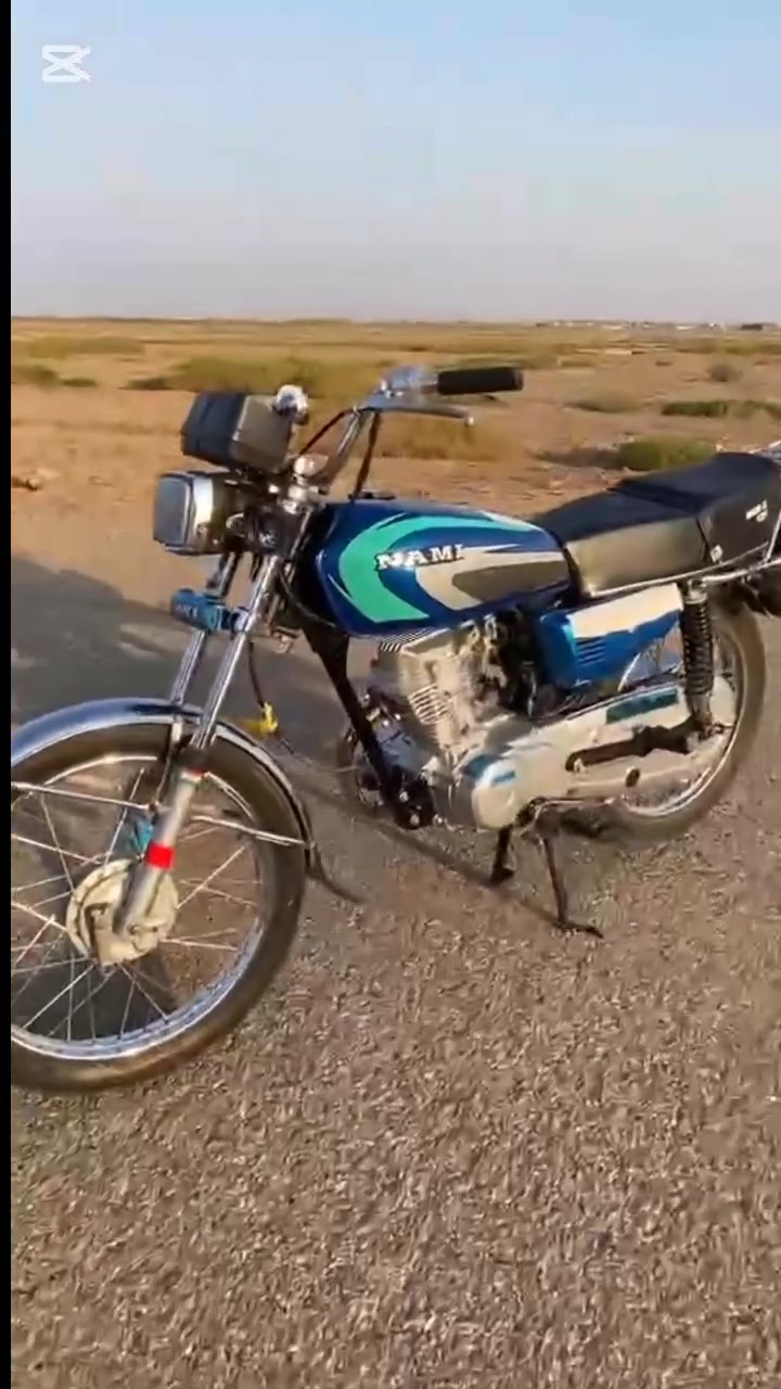 السلام عليكم 
دراجه اربعه كير نامه 
موديل 21 أوراقها بجيس 
تعمير 25 مكينه شلامجه اصلي 25
دراجه نضافه خير من الله ماعوزها شي 
السعر 825 وبيها مجال 
مكان كوت ـ الوافدين 
رقم الهاتف ***********
