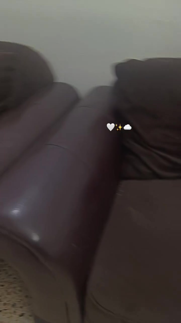 تخم للبيع مستعمل نضيف جدا جدا
السعر 400 الف وبي مجال 
نص تخم بسعر 250 الف وبي مجال ايظا
طبلات بسعر 60  الف وبيهن مجال 
للاستفسار الاتصال على الرقم 
***********
