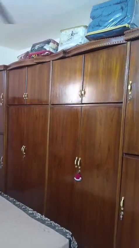 غرفه اخشاب صاج درجه اوله سعر ٨٥٠ وبيه مجال مكاني حميد شعبان ***********

