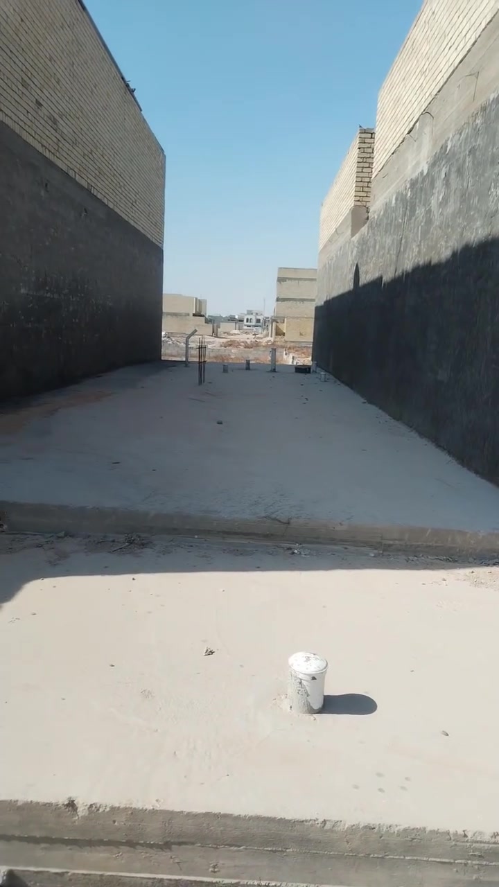 قطعة ارض البيع رافت كامل مجاري حتة مي ساحبلهة بل مقاطعة ٣.١٠ رقم القطعه ٩٥١٦./١٠٠ متر خارطة حلوة شغل مهندس وهذا رقمي ***********
