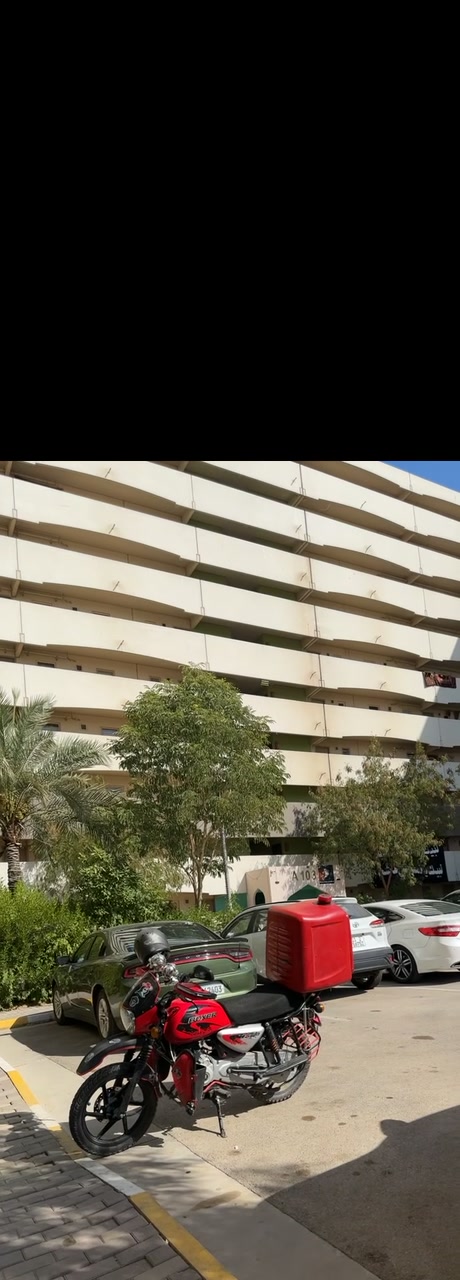 البيع شباب 1900 وبيها مجال 