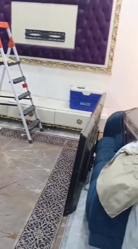 اغراض للبيع نضافه 90بلميه 
مكان حي الجهاد
غرفه نوم جديده كامله 
كاونتر مع طباخ 
ميز بلازما 
مدخل كليدور
تخم 
***********
