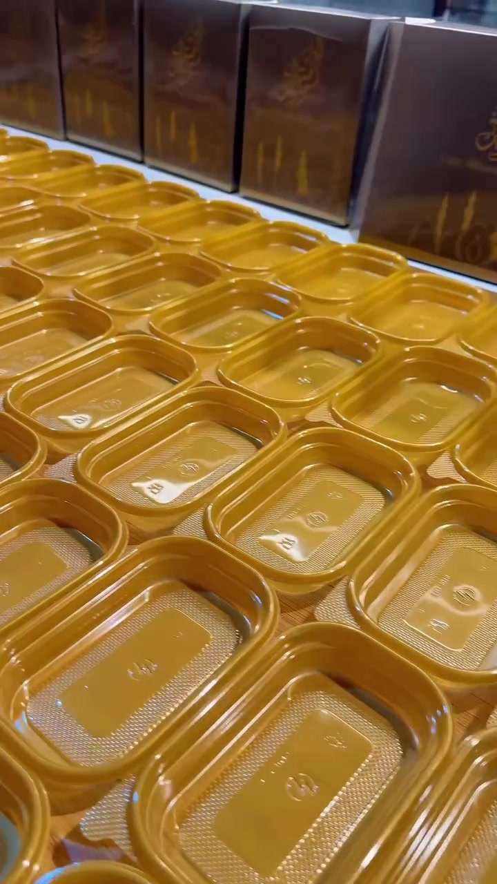 🍰 جانب من تحضيرات قطع الكاتو للمناسبات
بأجود أنواع الحشوات وبطعم يليق بمناسباتكم 🤍

📍 العنوان: بابل – المحاويل، قرب شارع ١٧ – الشارع العام
📞 للتوصيل: ***********

حلويات الحمداني… حكاية طعم متوارثة منذ 1995 ❤️
