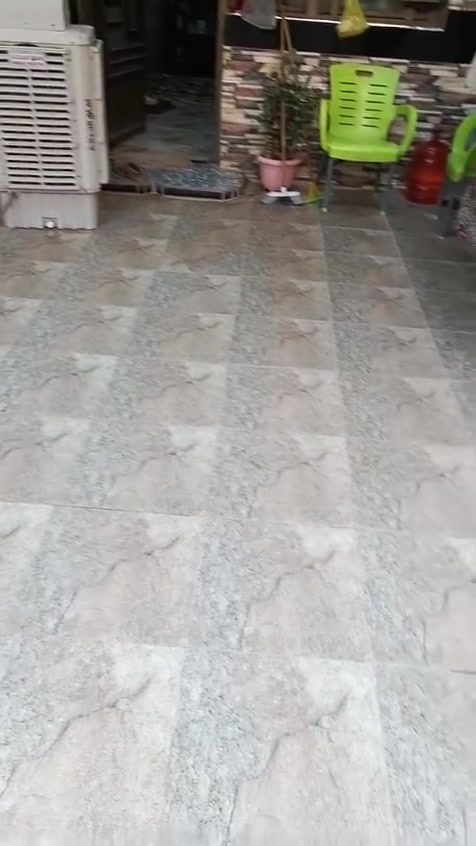 سلام عليكم بيت للبيع مساحه ١٥٠ متر طابو زراعي سند ٢٥ بسم شخص واحد تحويل مباشر كامل الخدامات قرب سيطره حي صناعي جاهر لسكن الاستفسار الاتصال على الرقم ***********
