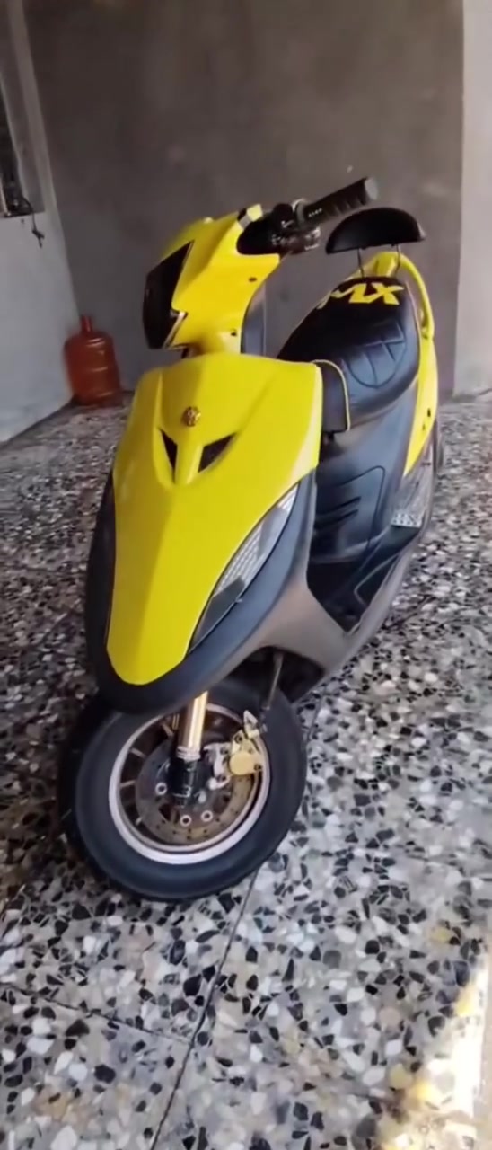 سلام عليكم 

ماكس عدله للبيع دراجه مكينه بلاديه كهربائات كلها شغاله 

بيها كلجات ار بي ام اصلي وبيها كفر مال اربعه اصلي 

وبيها صالنصه صجميه أصليه وبيها شيال اصلي 

 بيها ويل اصلي مال رمبه وبيها قبق فلاوين اصلي 

وبيها صدر ار بي ام اصلي .. الدراجه غراضها كله اصلي 

وبعد بيها غراض الدراجه نكره بكل وقت 

مكاني بغداد المحموديه

سعر الدرجه (700 )قفل مستعجل ع بيعتها 

 (***********)
