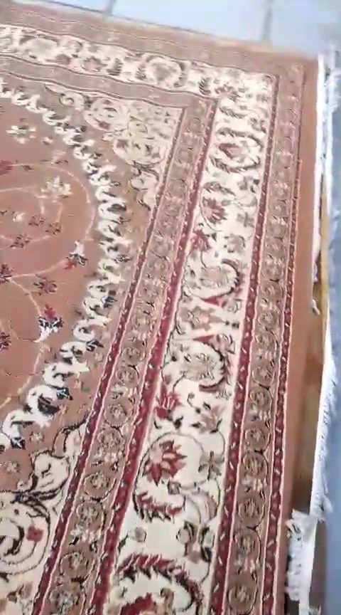 للبيع 4 زوالي تركي حفر  نضاف قياس 4*5 بسعر مناسب  الشرطه الخامسه
