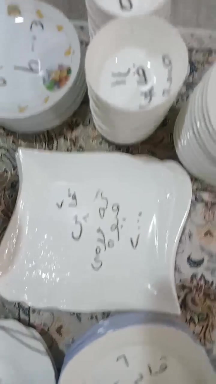140 پارچەیە
قوفڵیشی 60 هەزارە معامەلەی نییە
سلێمانی   ***********
