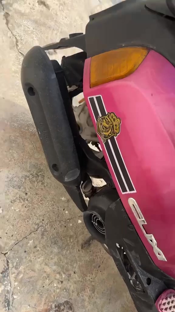 بوليس • نضيف • شغال