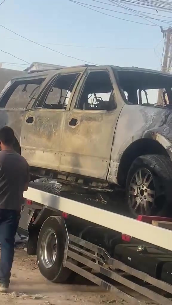السلام عليكم
هاي سيارتي الله يبعد عنكم الشر  احتركت 

اريد ابيع ع وضعه رقم خصوصي 

كير مكينه راديتر كمبرسير غيره دعاميه كلشي ما بي 

والرقم هم تسقيط ابيع 

الي تفيده يخابرني مكاني زعفرانيه 

***********
