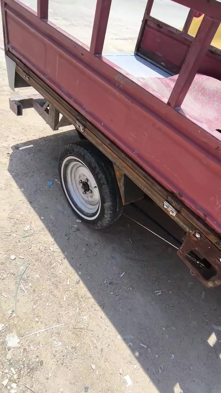 مديل 10 رقم وسنويه  اسود راعي موجود يداور
حصيره وداير جديد مكينه 25 حاسبه مفتوحه مره وحده
عوزه ترتيبات بصيطه نكره سلف كهربائيات شغاله كله
مال جاناي جاهزه بيه خياس بصيط يتعمر جوه دوسه 
سعره 1250 وبيه حك جيه ***********
