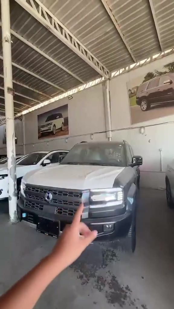 🔥 DENZA B5 FLAGSHIP | 2026 🔥

🚘 دنزا B5 فلاگشب – فول مواصفات
✨ وكالة NAT
⚡ Plug-in Hybrid | سوبر هايبرد
🛞 دفع رباعي AWD
💪 أداء قوي وفخامة استثنائية

▪️ محرك 1.5T هايبرد قابل للشحن
▪️ قوة تصل إلى 570 حصان حسب مواصفات الفئة
▪️ عزم 760 نيوتن متر
▪️ تسارع 0–100 كم/س خلال 4.8 ثانية
▪️ سقف بانوراما
▪️ مقاعد جلدية فاخرة مع تبريد
▪️ شاشات ذكية وأنظمة قيادة متطورة
▪️ كامرات محيطية وأنظمة أمان متقدمة
▪️ نظام صوتي Devialet بـ14 سماعة
▪️ باب خلفي كهربائي
▪️ جنوط ألمنيوم
▪️ إضاءة LED
▪️ شحن لاسلكي للموبايل

🔥 فخامة دنزا… قوة الـSUV… واقتصاد الهايبرد!

📍 متوفرة لدى معرض دار السلام لتجارة السيارات
📞 ***********
📞 ***********

ثقتكم هي نجاحنا 🤝 # @

