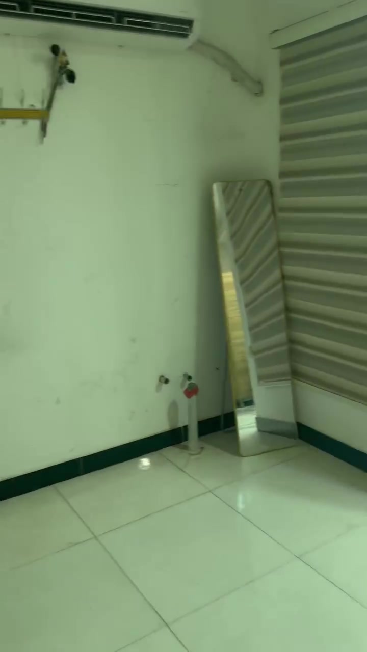 سكن طالبات • قرب جامعة العين • طاقة شمسية