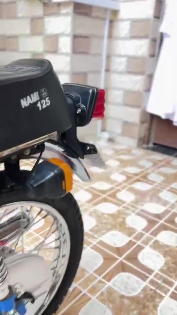 سلام عليكم دراجه نامه موديل 23 وكيله نوار الدراجه رقمه عربي بس امداور عوزه المكان الديوانية *********** الدراجه عوزه صينيه مال زنجيل وطاكه جبنه بيه مال الماكنيت
