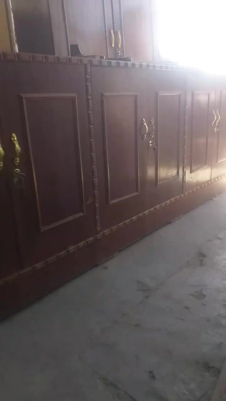 السلام عليكم للبيع بوفيه صاج  ٢ متر نص  حطاطه مو سوكي جدن نظيفه اسعر   ١١٥  الف   مكان محل ابو غريب شارع زيتون  يم سيطره  بنزلت جسر هاتف ***********  كوك ٠٧٥٠٥٦٨٧١٠
