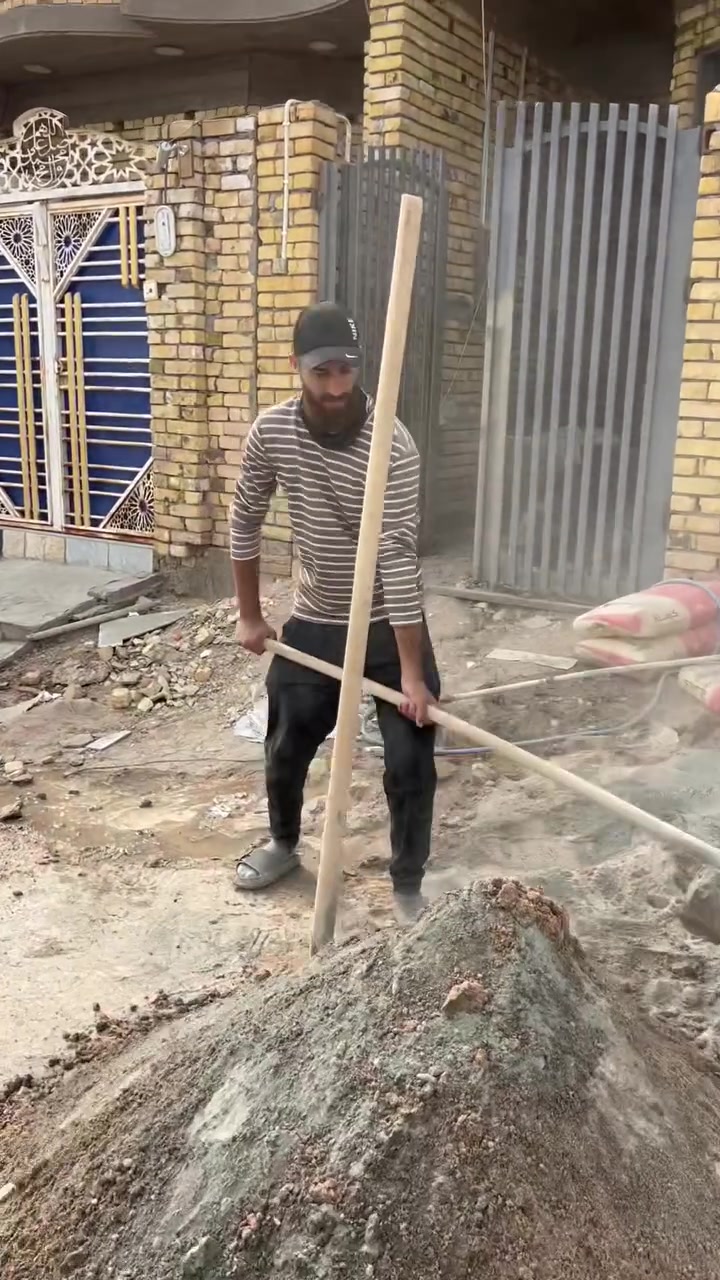 يوجد عمال لكافة الأعمال الشاقة تصعيد مواد عالضهر +فرش سبيس وحدل +صب ارضيات  +تصعيد تراب تنضيف بيوت من جص وأنقاض+تكشير تفليش تشميع بتلو  +غسل بيوت ونقل غراض بيتً تشميع شغلي درجة اولى رقمي بأنسب الاسعار ***********
