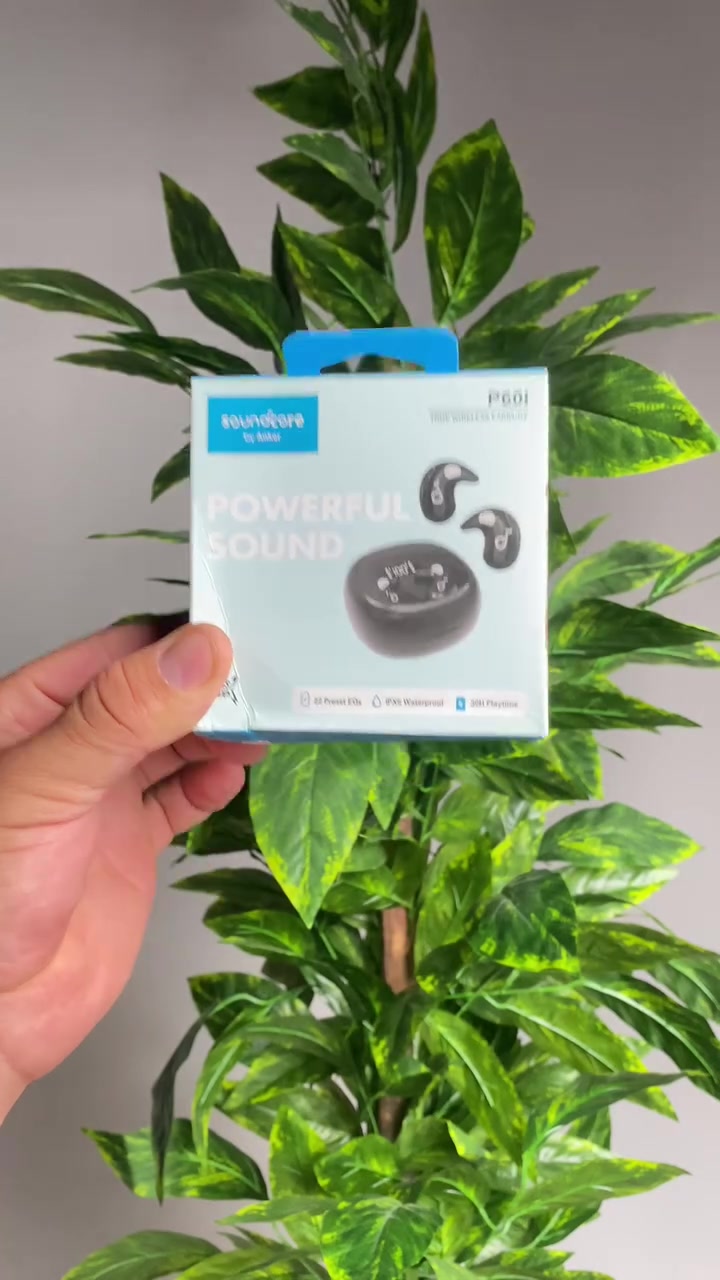 سماعات بلوتوث لاسلكية Anker soundcore P60i True Wireless Earbuds
استمتع بتجربة صوتية مميزة ونقية مع سماعات الأذن اللاسلكية soundcore P60i من شركة Anker، المصممة لتمنحك أداءً صوتياً قوياً ومكالمات واضحة أينما كنت.

• صوت قوي وعميق: مزودة بمكبرات صوت داخلية بمقاس 10 ملم (10mm Drivers).

• بطارية تدوم طويلاً: تمنحك حتى 10 ساعات من التشغيل المستمر للشحنة الواحدة، وتصل إلى 30 ساعة كاملة مع علبة الشحن.

• مكالمات واضحة بالذكاء الاصطناعي: مجهّزة بميكروفونين (2 Mics) مدعومة بالذكاء الاصطناعي (AI-Enhanced) لتحسين جودة ونقاء المكالمات.

• مقاومة للماء والرطوبة: السماعات تأتي بمعيار مقاومة الماء IPX5 Waterproof مما يجعلها مناسبة للاستخدام اليومي.

• الماركة: soundcore by Anker
• الموديل: P60i (Model: A3949)
• النوع: سماعات داخل الأذن لاسلكية بالكامل (True Wireless Earbuds)
• الاتصال: بلوتوث (Bluetooth)
• حجم المشغل (Driver): 10 ملم
• عمر البطارية: 10 ساعات للسماعات / 30 ساعة مع علبة الشحن
• مقاومة الماء: معيار IPX5

محتويات العلبة:
• سماعات soundcore R50i / P60i
• علبة الشحن (Charging Case)
• كابل شحن نوع (USB-C Cable)
السعر فقط ب 15الف ويوجد توصيل لكافة محافظات العراق للحجز واتساب ***********
