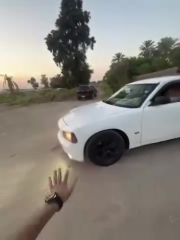 بلاش 68 قافلللا بسعر افيو جارجر 2009 سياره جاهزه لاخير براغي مابيه نقص جاهزه صبغ وتفاصيل موضح بل فيديو مكان حله بصف سيطرة لاثار ***********
