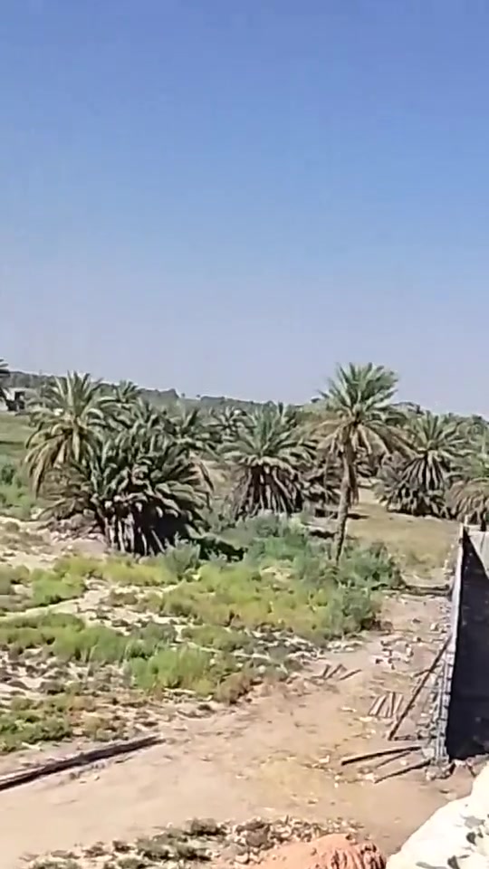 للبيع نصف دونم ١،٢٥٠ متر الأرض مكانها حلو ومناسب عرب جبور قرب سريع دورة يوسفية الجديد وطريق جوهرة بغداد هم قريب عليها تقريباً، كافة الخدمات هناك متوفرة والأرض جداً مرتبه المكان الي حواليها مرتب كلها بناء جديد فالأرض جاهزة للبناء وهي المنطقة حلوة وهادئة. الي عندة استفسار يتفضل يتصل ***********
