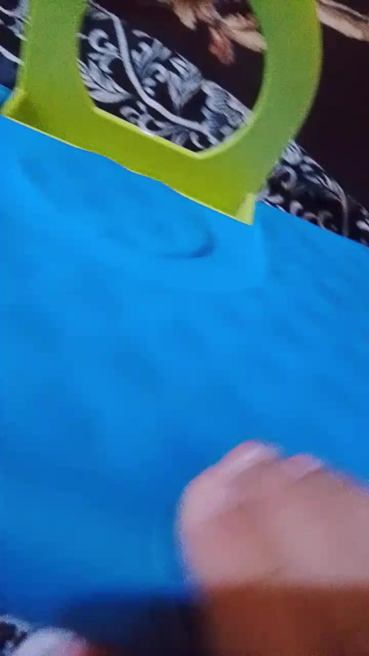 أيباد جديد بسعر 150 وبيه مجال