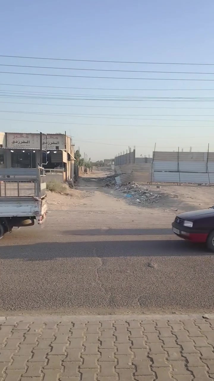 السلام عليكم قطع اثنين طبك للبيع واجه ١٠ نزال ٢٠  اثنينهن يصيرن ٤٠٠ متر جنس العقار طابو صرف ٢٥ مقابل شارع ٦٠ خلف محلات المخضر شارع مخبز فرزدق  ***********
