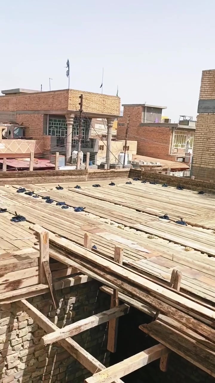 السلام عليكم العمل داخل بغداد الرصافه 
نجار وحداده و صب 
***********
